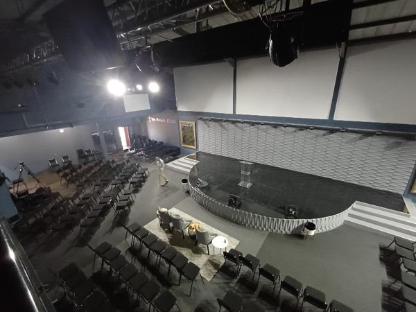 676  m² Industrial space