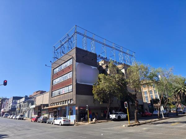 2 415  m² Industrial space