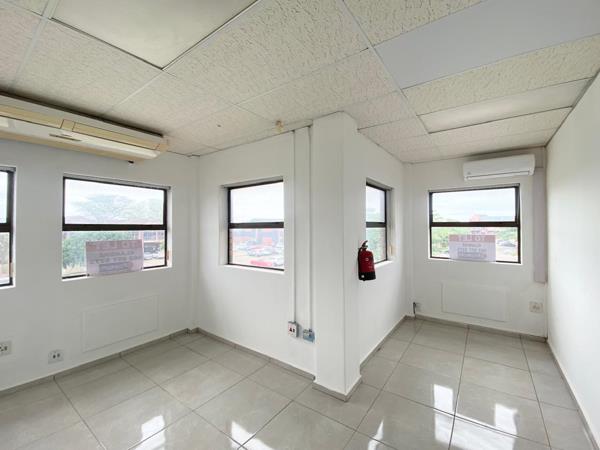 141  m² Commercial space