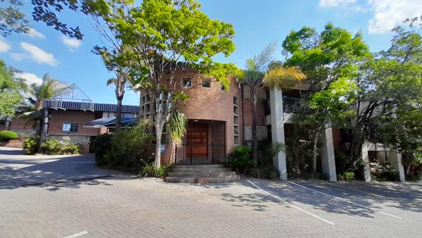 300  m² Commercial space