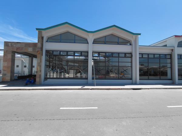 126  m² Commercial space