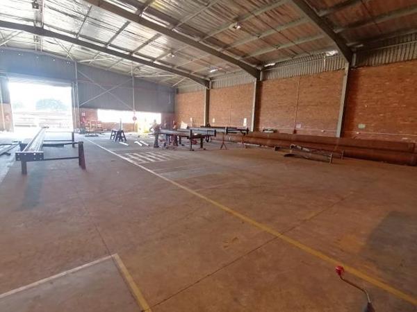 1 344  m² Commercial space