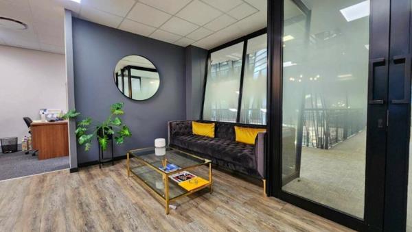 200  m² Office Space