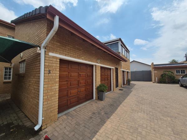 4 Bedroom Townhouse