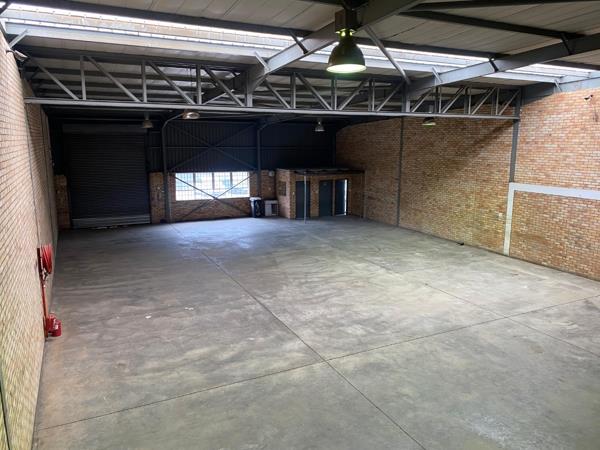 555  m² Commercial space