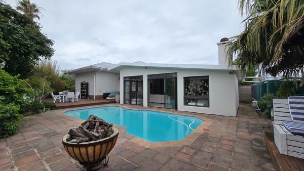6 Bedroom House
