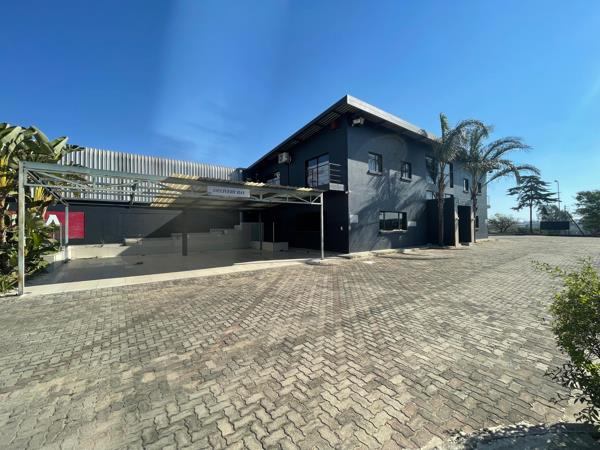 2 400  m² Industrial space