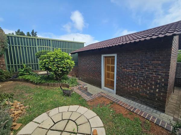 1 Bedroom Garden Cottage