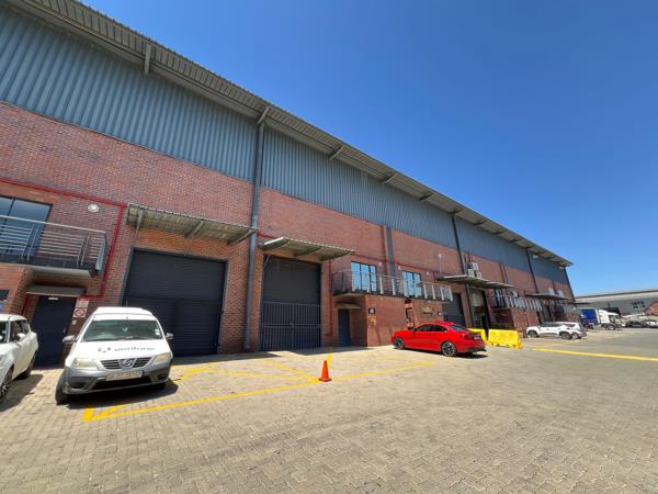 302  m² Industrial space