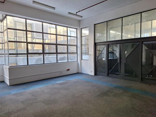 126  m² Commercial space