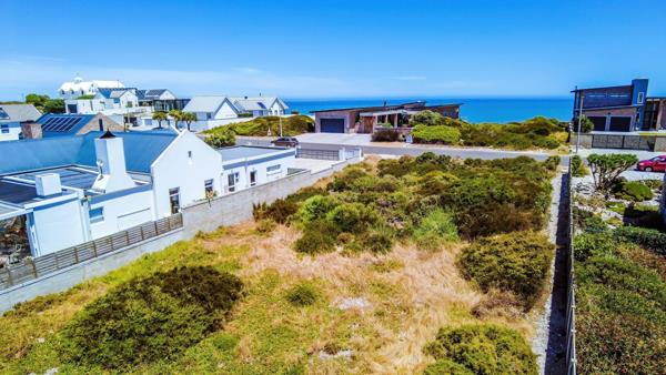 800 m² Land