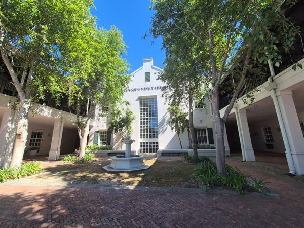 477  m² Commercial space