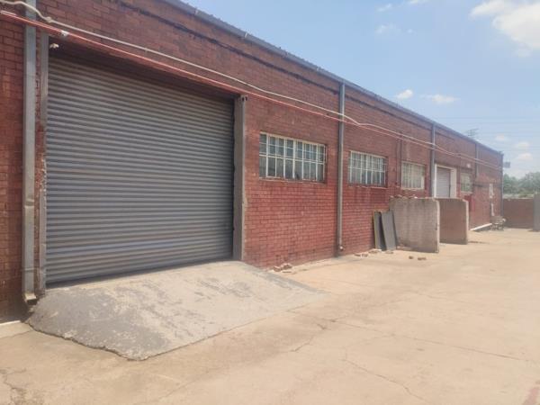 215  m² Industrial space