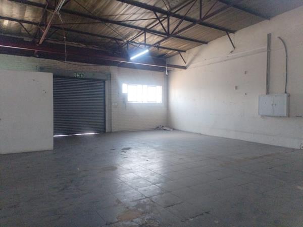 212  m² Industrial space