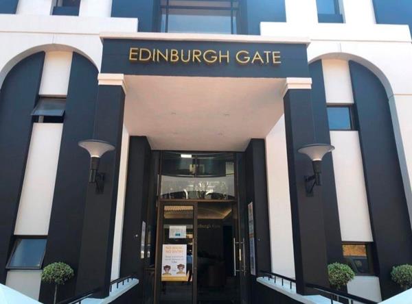 137  m² Commercial space