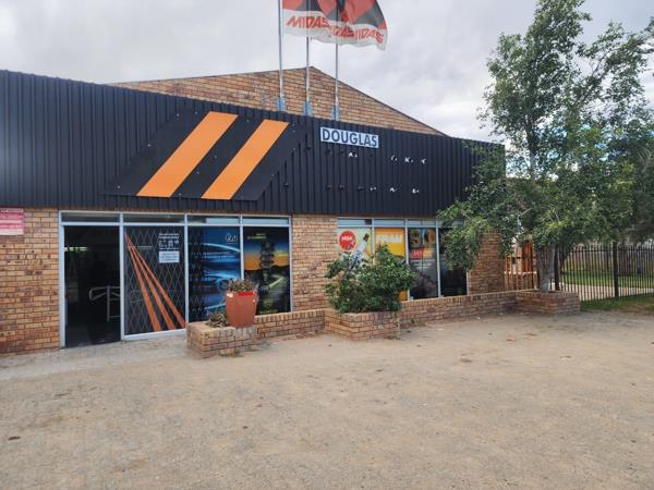 300  m² Retail Space