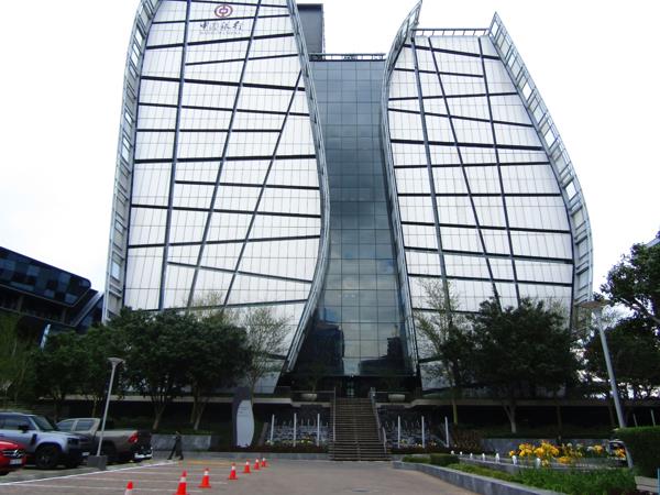 1 753  m² Commercial space