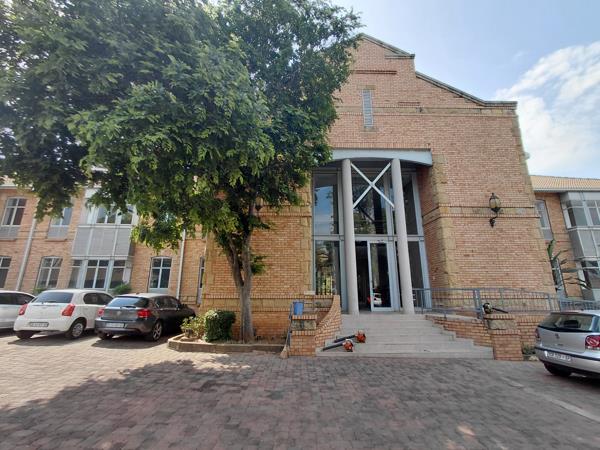 470  m² Commercial space