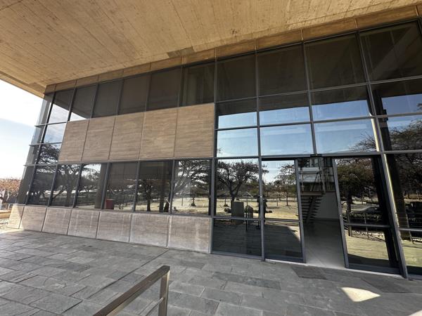 3 504  m² Commercial space