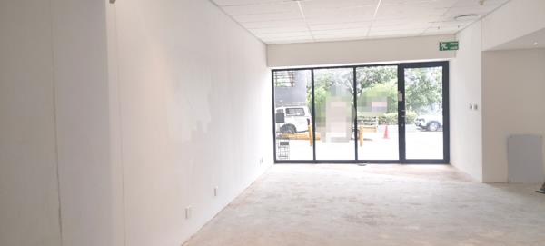 274  m² Retail Space