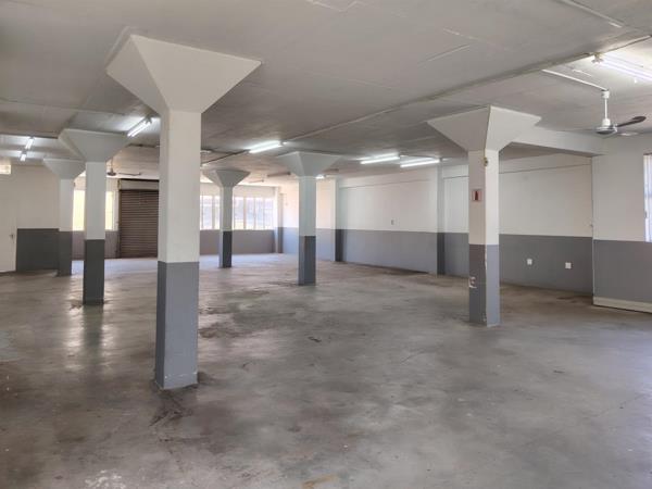 690  m² Commercial space