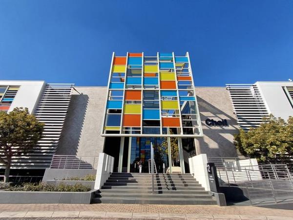 412  m² Commercial space