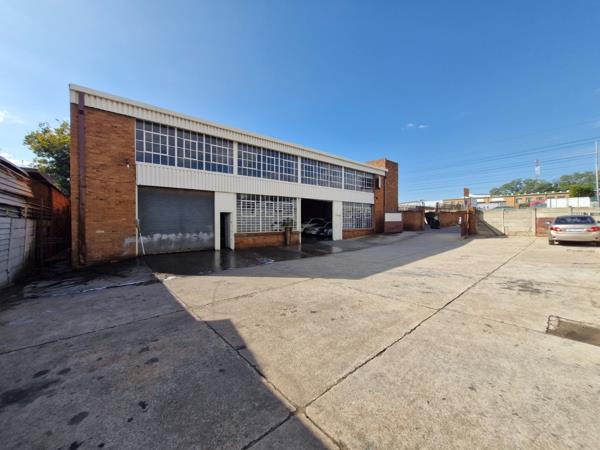 570  m² Industrial space