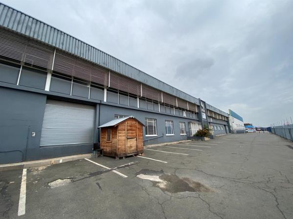 3 790  m² Industrial space