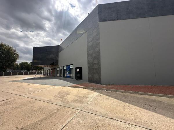 75  m² Commercial space