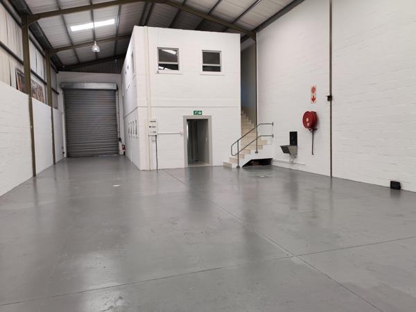 390  m² Industrial space