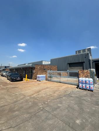 607  m² Commercial space