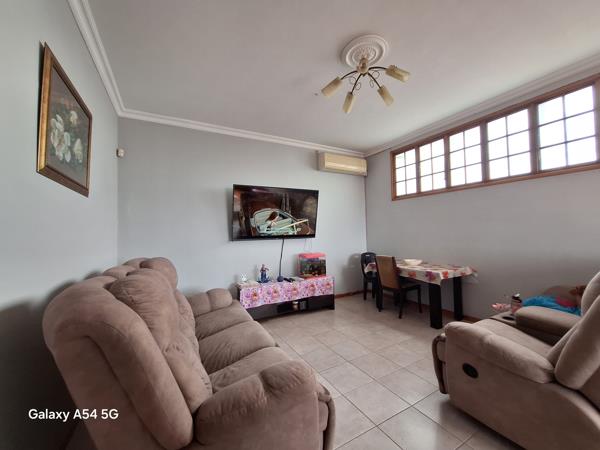 2.5 Bedroom Apartment