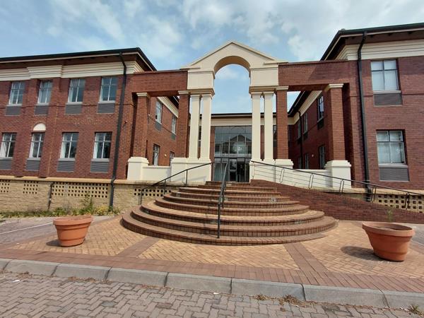 542  m² Commercial space