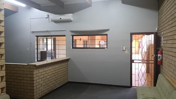 95  m² Commercial space