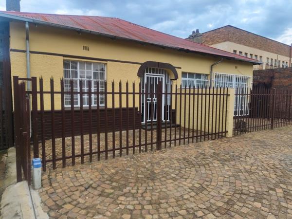 2 Bedroom House