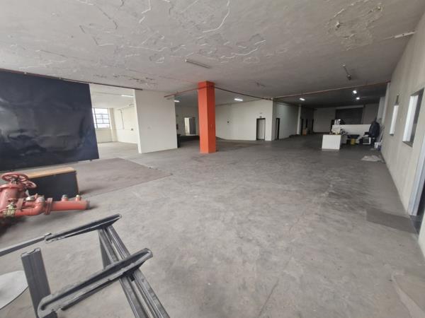 1 140  m² Industrial space