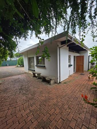 1 Bedroom Garden Cottage