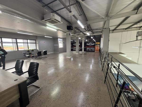 326  m² Commercial space