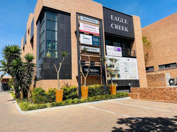 203  m² Commercial space