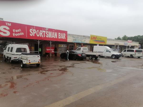 32  m² Retail Space