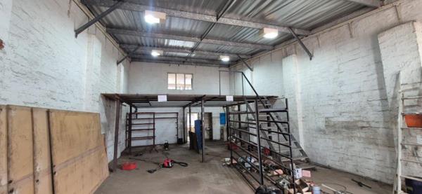 149  m² Industrial space