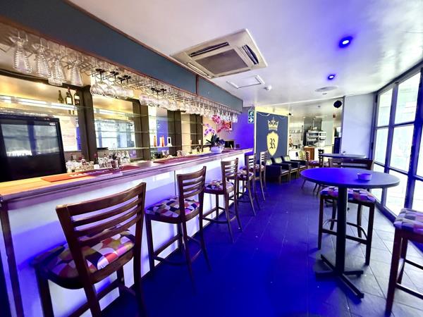 158  m² Retail Space