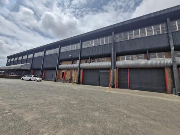 8 600  m² Industrial space