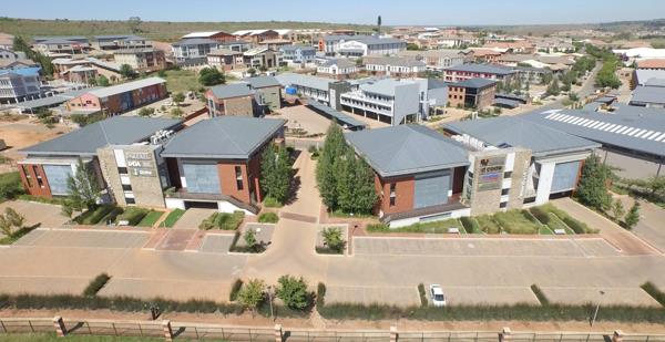 4 424  m² Office Space