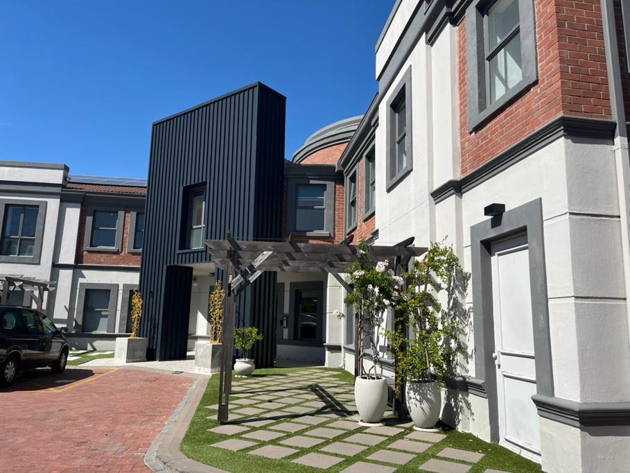 317 m² Commercial space