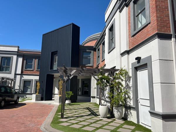 484  m² Commercial space