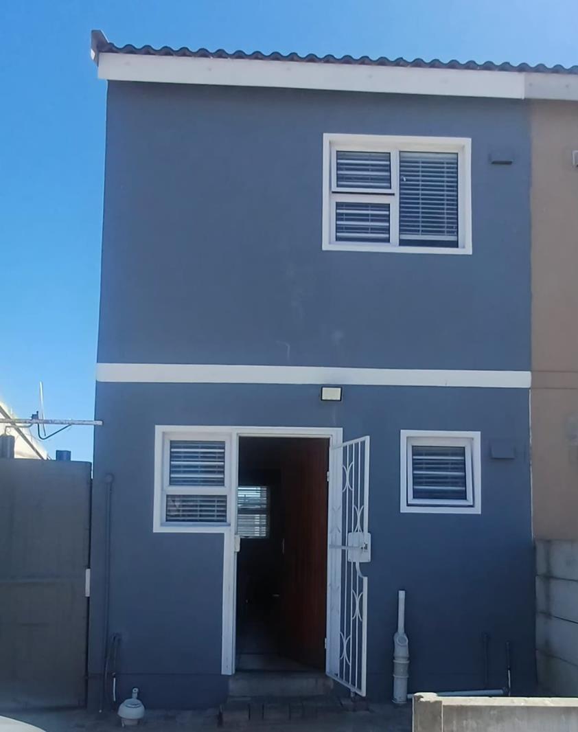 2 Bedroom House in Pelikan Park