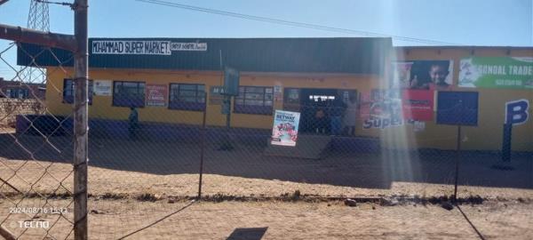 320  m² Commercial space