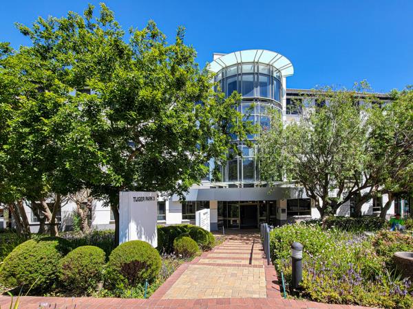 64  m² Office Space