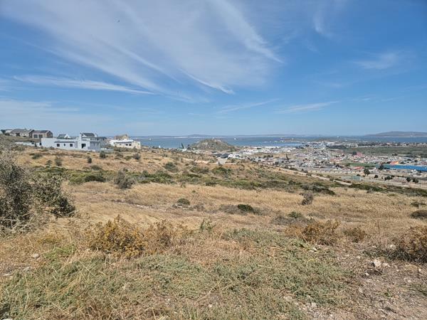 668 m² Land